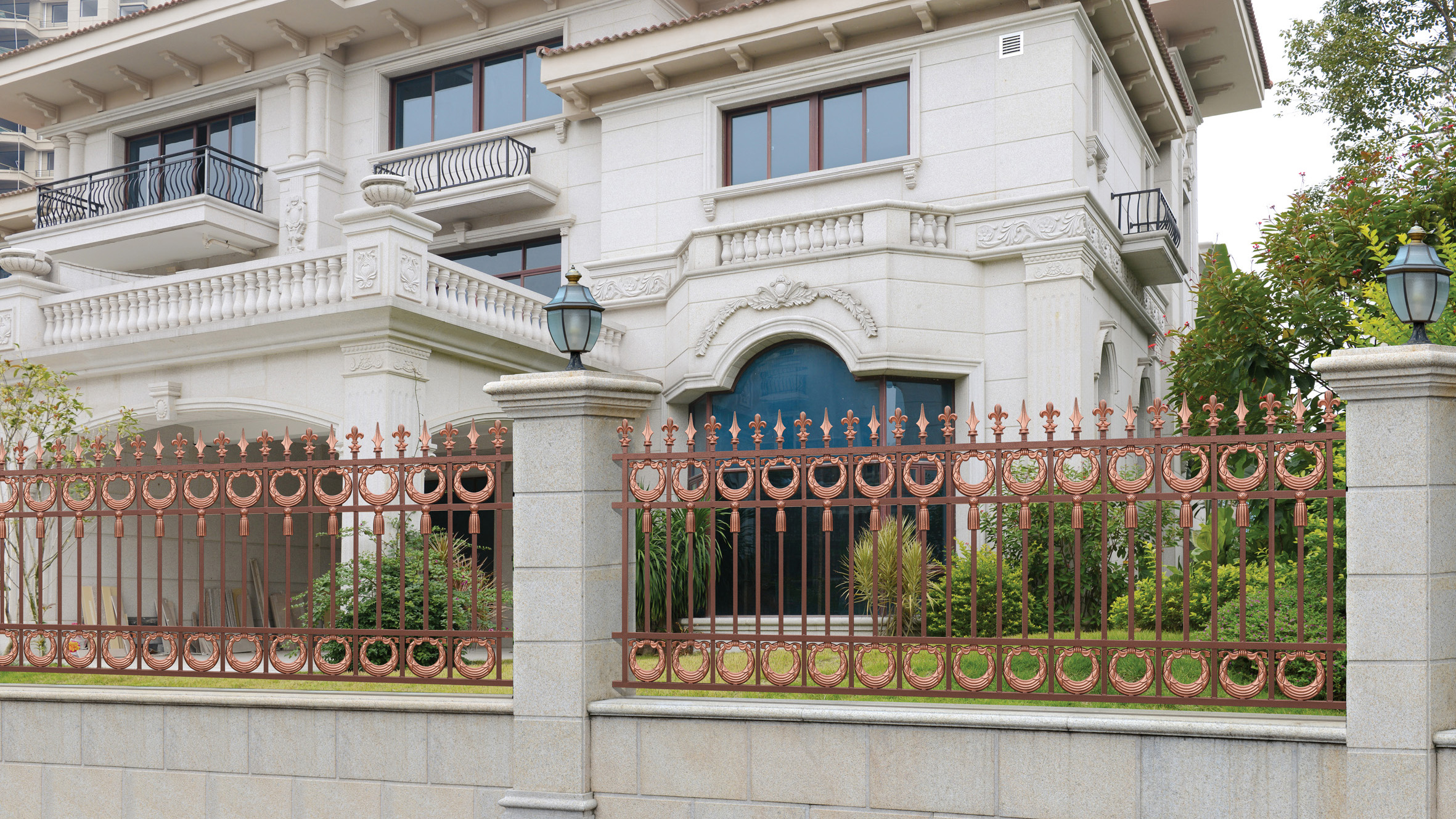 为什么<i style='color:red'>铝艺围栏</i>坚固耐用？
