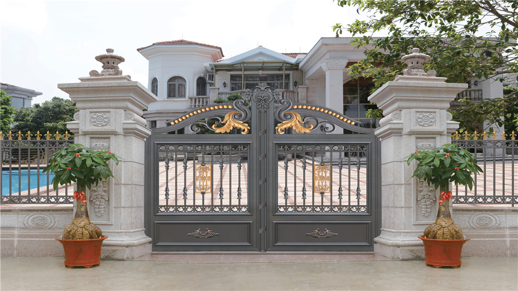 是选择焊接款的铝艺别墅庭院大门还是组装的呢?