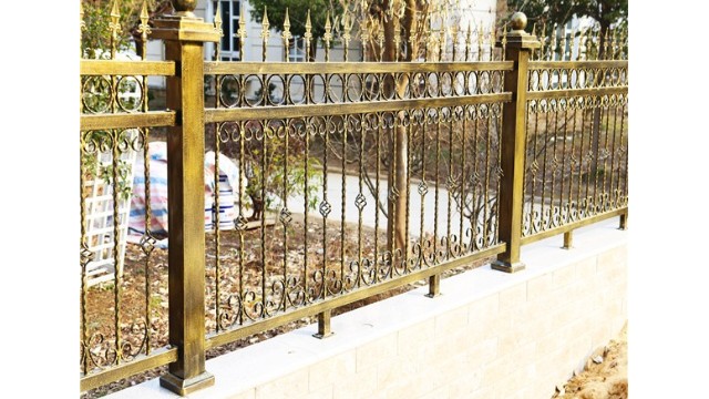 铁艺围墙庭院护栏的安装方法