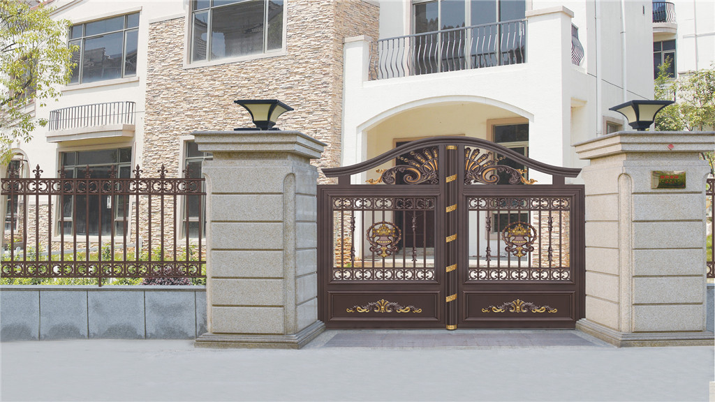 你知道怎样在以下4种材质里面选择合适的别墅围墙庭院大门吗？