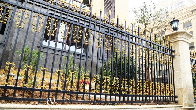 来自锌钢围墙栏杆厂家：围墙护栏常识你真的知道吗？