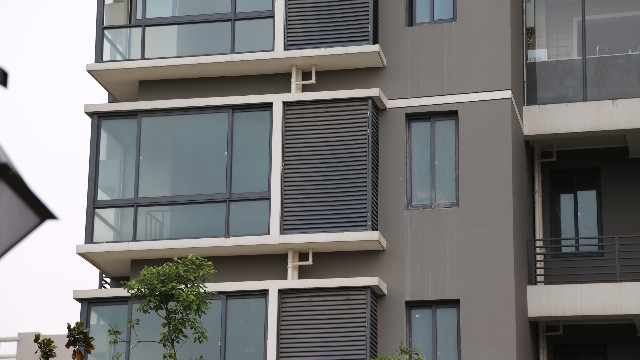锌钢百叶窗相较普通百叶窗有哪些区别和优点